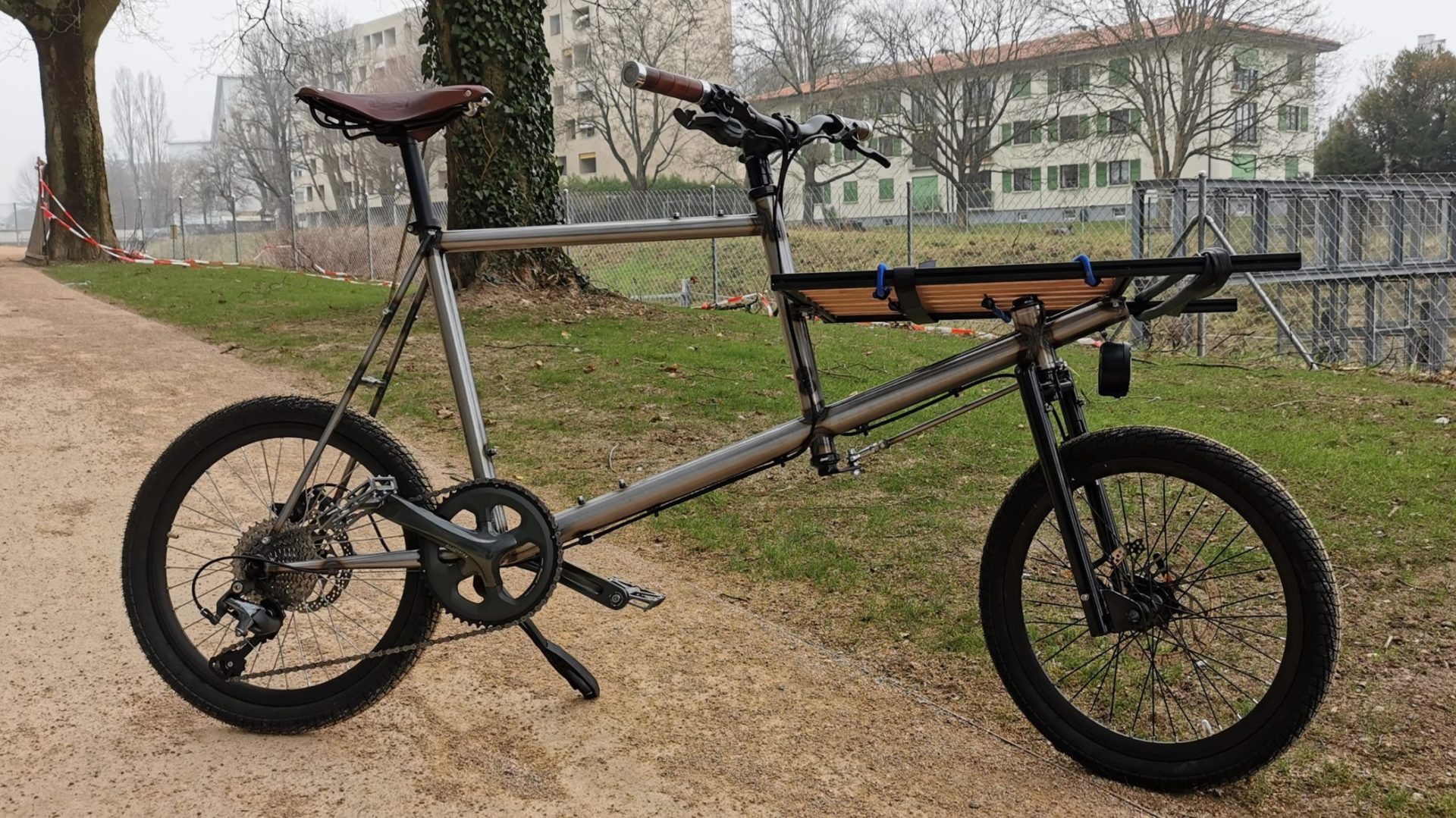 Macadam cargo Genève. Vélo cargo sur mesure.
