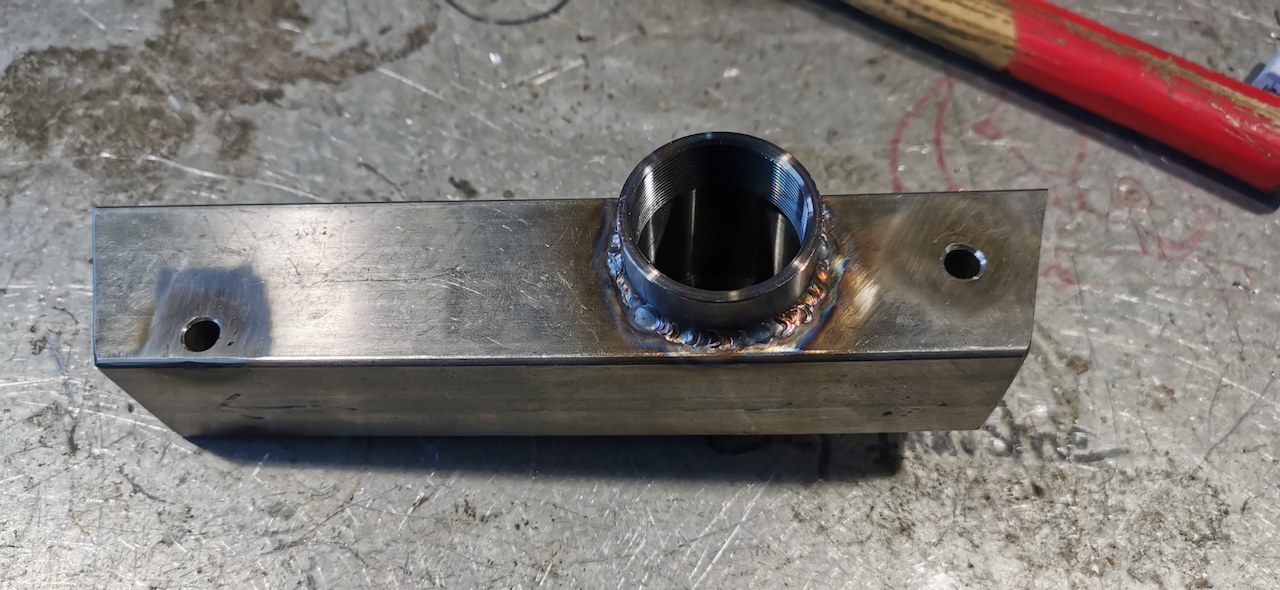 Macadam cargo Genève. Adaptateur de pédalier vélo sur mesure.