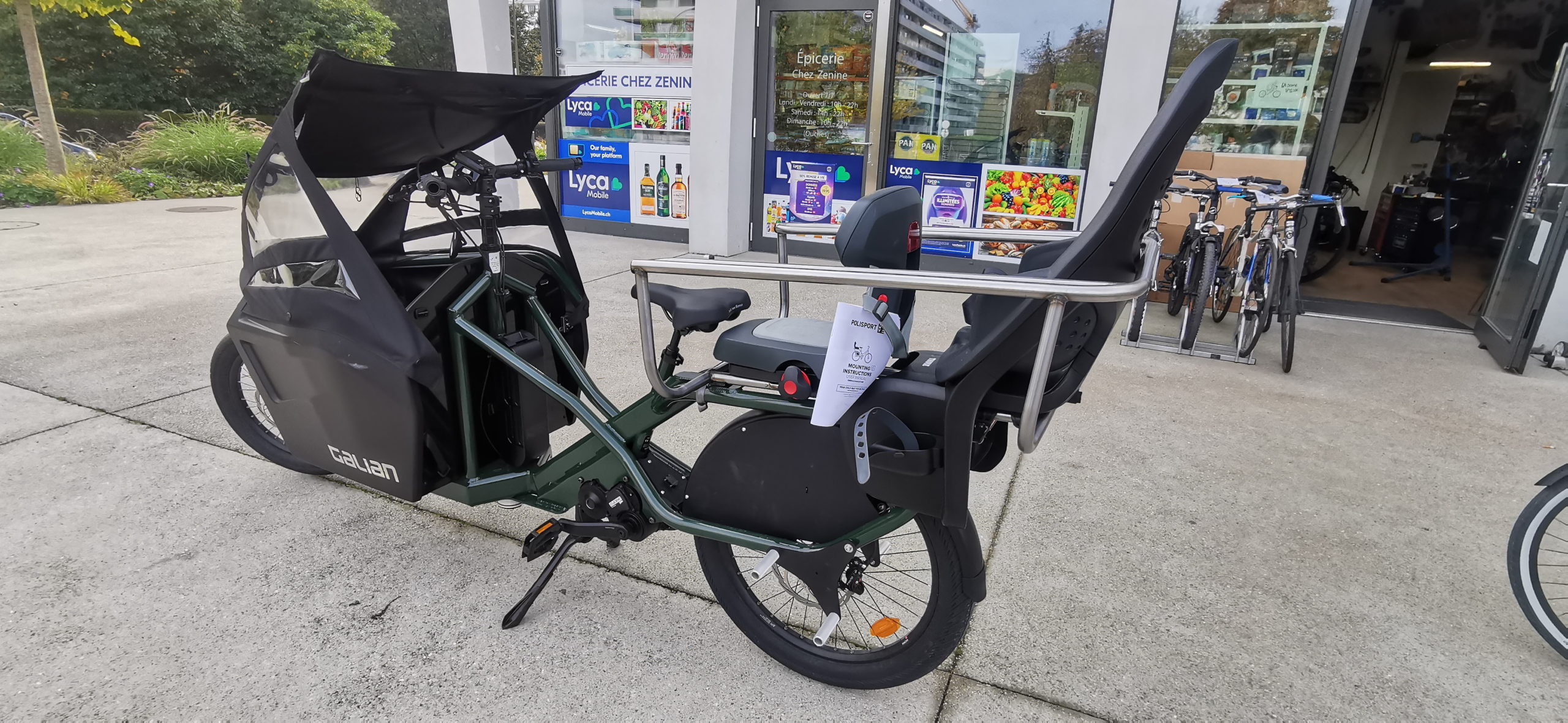 Macadam cargo Genève. Porte-bagage vélo sur mesure.